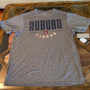 Auburn Tigers T-Shirt- Large - NWT 
Men’s